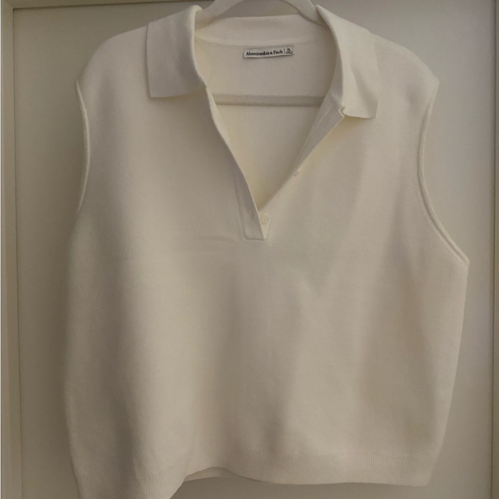 Abercrombie & Fitch Ivory Sleeveless Polo Knit Top